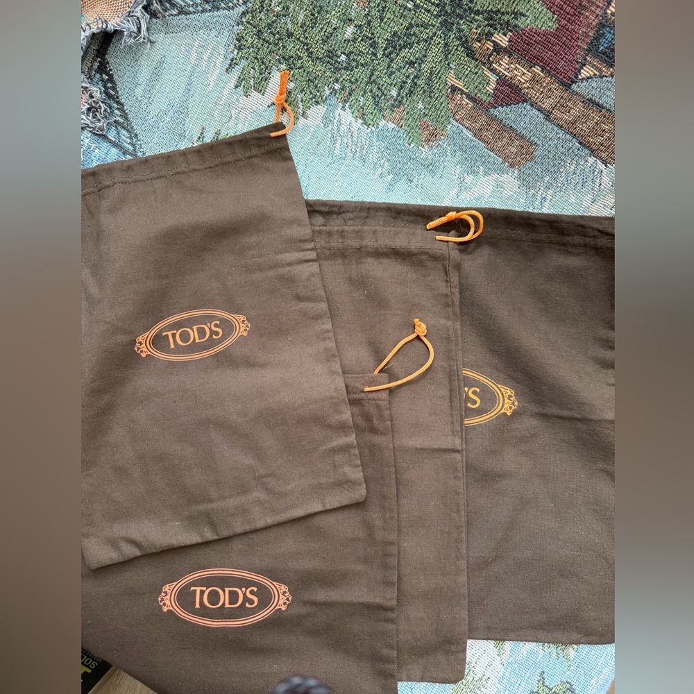 Tod’s Dust Shoe Bag / Various Sizes . $ 5 each Bag.